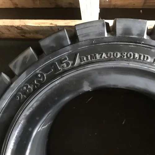 Vỏ xe nâng 28x9-15 Komachi