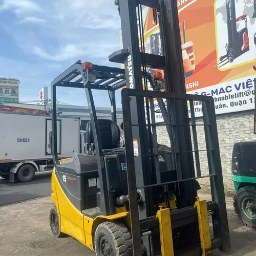 Xe nâng điện cũ ngồi lái Komatsu 1.5 tấn