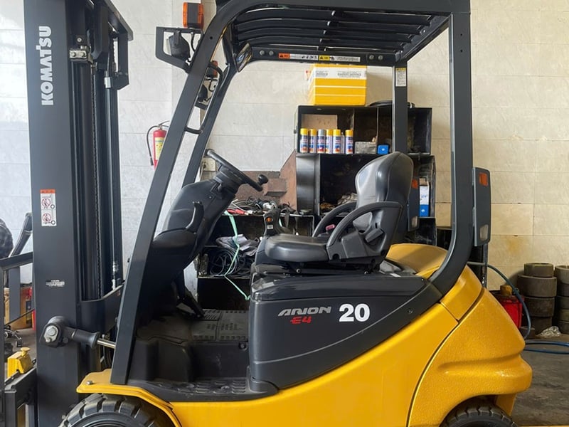 Xe nâng điện Nhật cũ giá rẻ 
