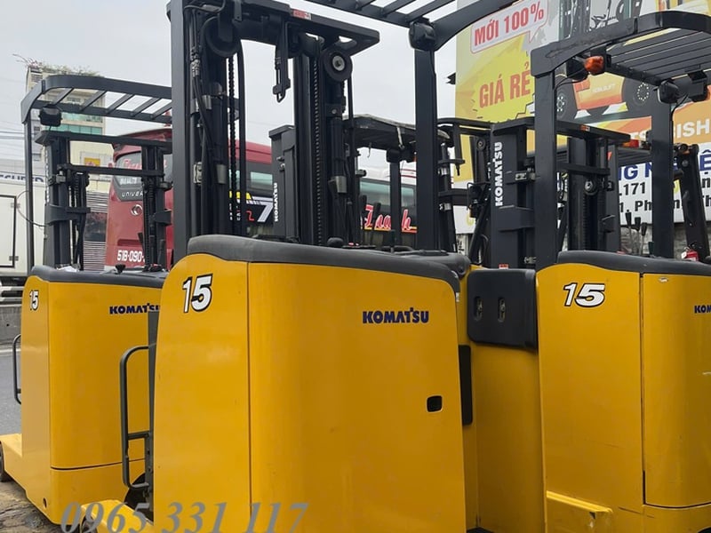 Mua xe nâng điện đứng lái cũ Komatsu giá rẻ