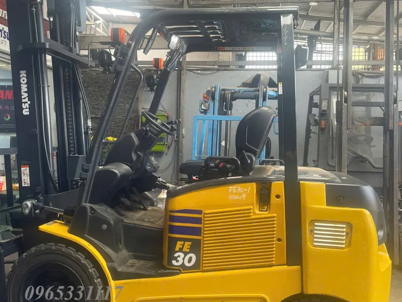 Mua xe nâng điện cũ giá rẻ tại HCM 