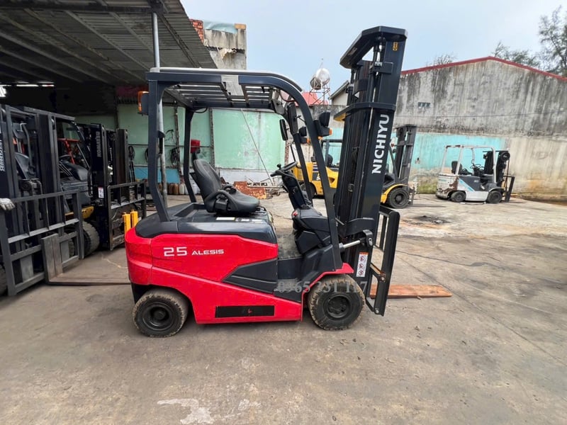 Xe nâng điện cũ nhập khẩu