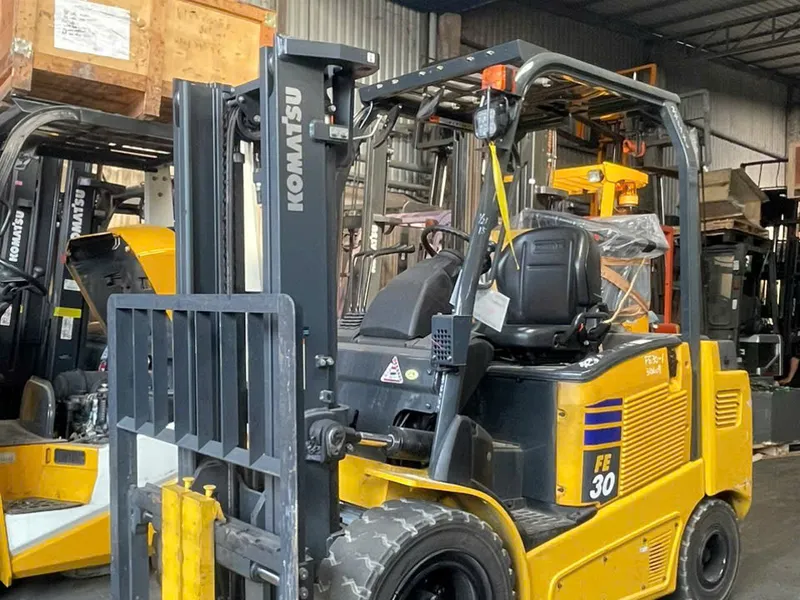 Mua xe nâng điện cũ Nhật Bản giá rẻ