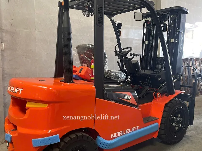 Xe nâng dầu động cơ Mitsubishi Nhật