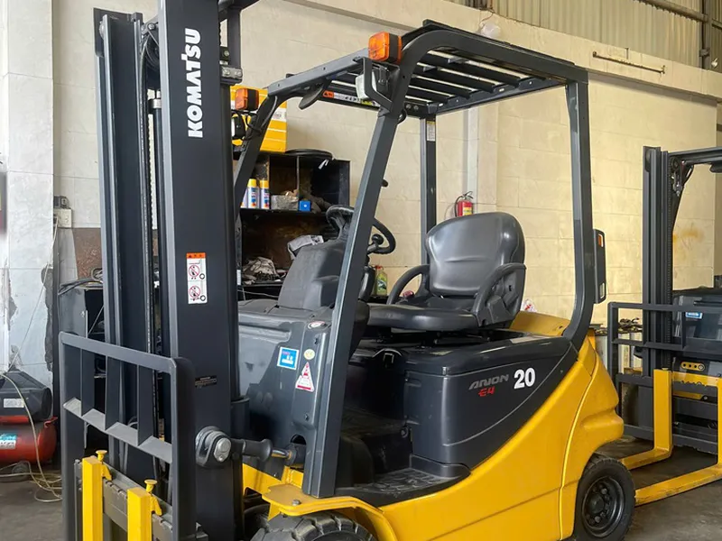 Mua xe nâng giá rẻ tại TP.HCM