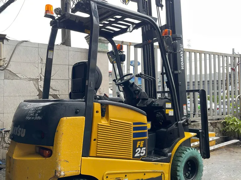 Xe nâng điện Komatsu nhập khẩu Nhật