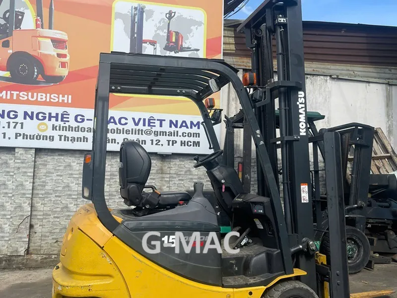 Xe nâng điện ngồi lái cũ chui cont