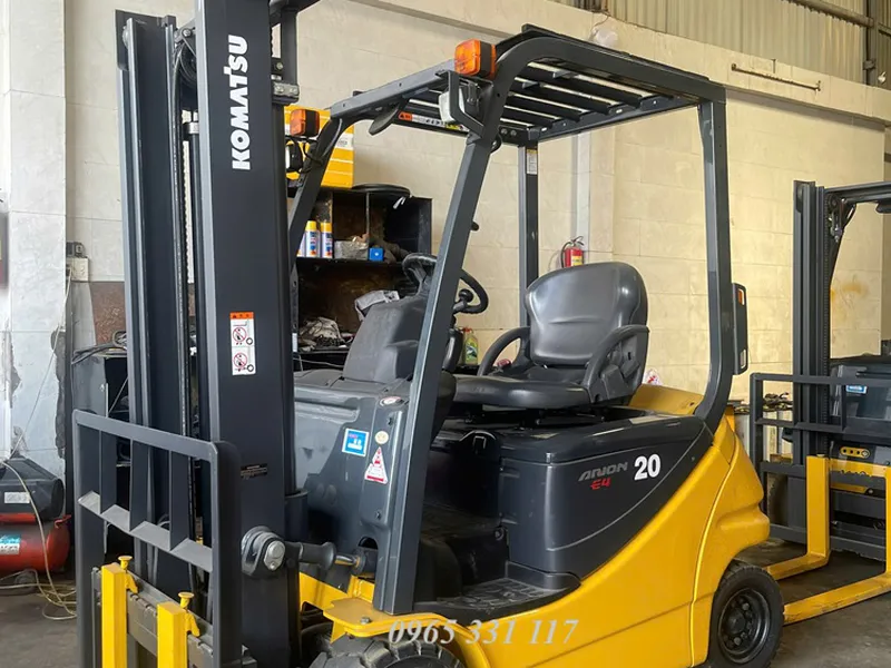 Xe nâng cũ Nhật Bản