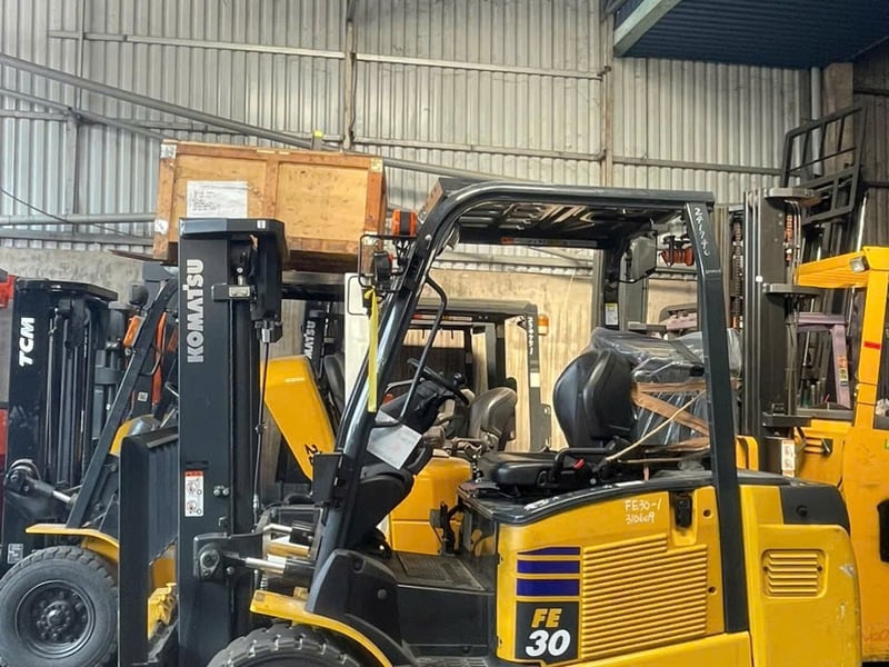 Cách lựa chọn một chiếc xe nâng điện giá tốt 