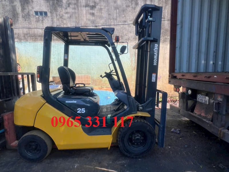 Xe nâng dầu Nhật Bản cũ 
