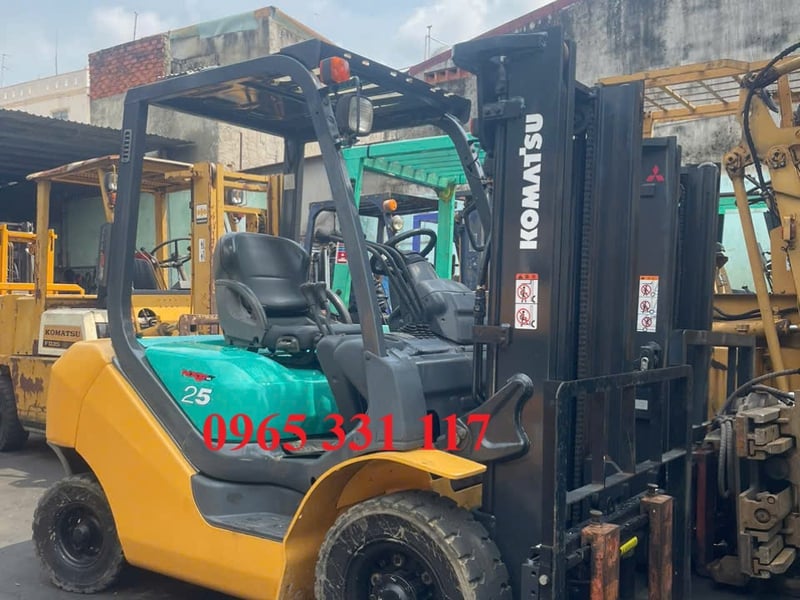 Xe nâng dầu Nhật bãi qua sử dụng giá tốt tại HCM 