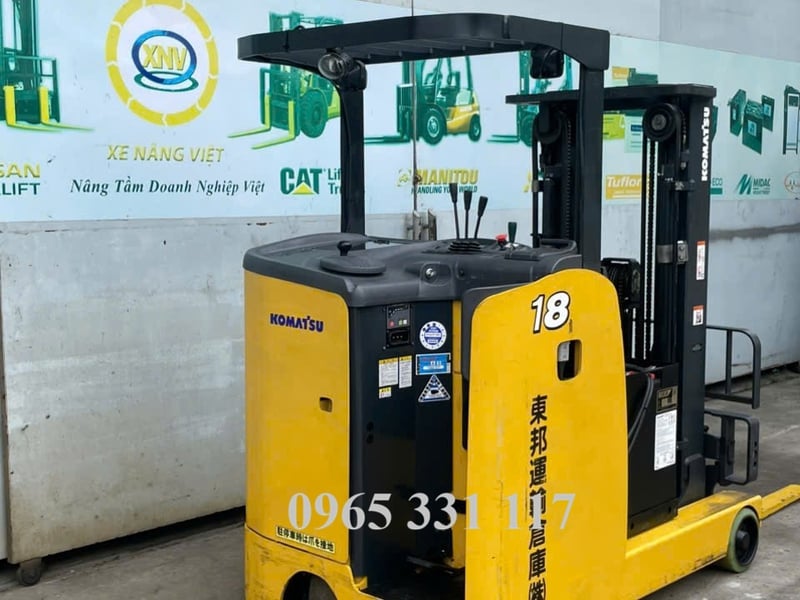 Mua xe nâng đứng lái cũ nội địa Nhật