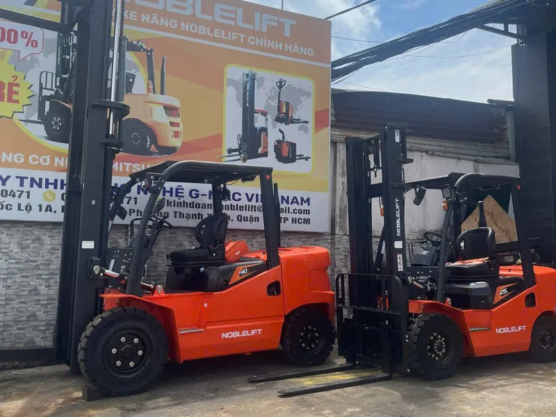 Xe nâng dầu Trung Quốc 4 tấn Noblelift