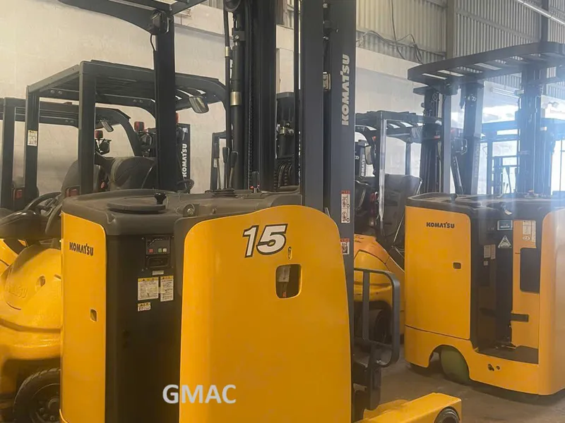 Xe nâng điện cũ Komatsu giá rẻ đứng lái