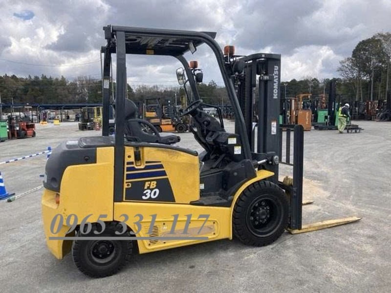 Xe nâng điện cũ Nhật Bản nhập khẩu 