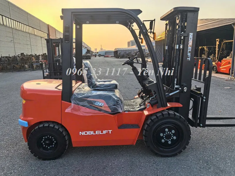 Mua xe nâng Trung Quốc mới giá rẻ