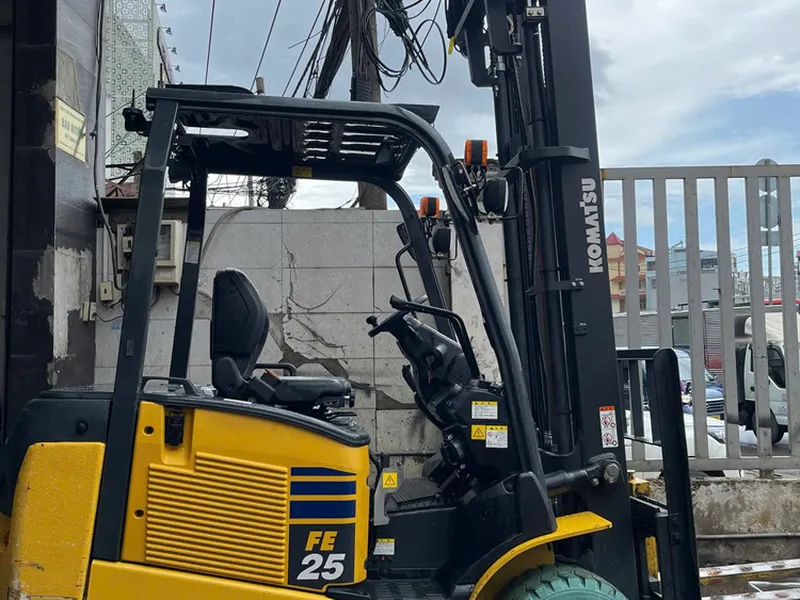 Bán xe nâng điện cũ tại TPHCM