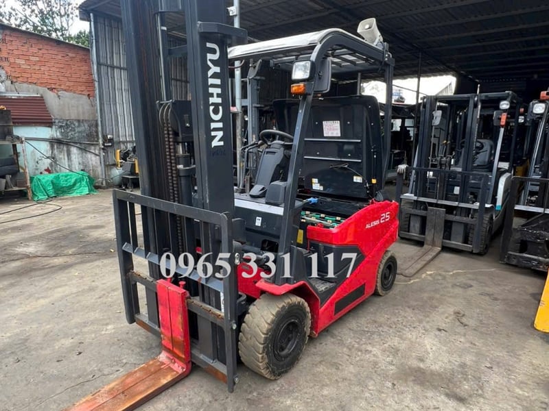 Mua xe nâng Nhật qua sử dụng giá rẻ