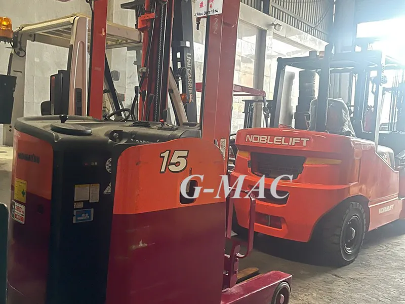 Xe nâng đứng lái nhập khẩu cũ giá rẻ