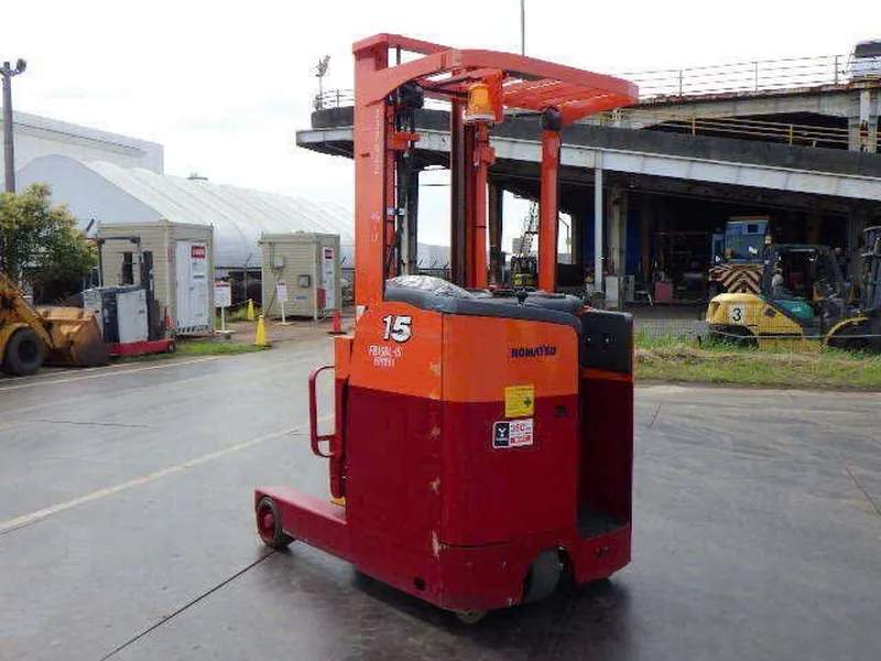 Mua xe nâng điện cũ tại TP.HCM