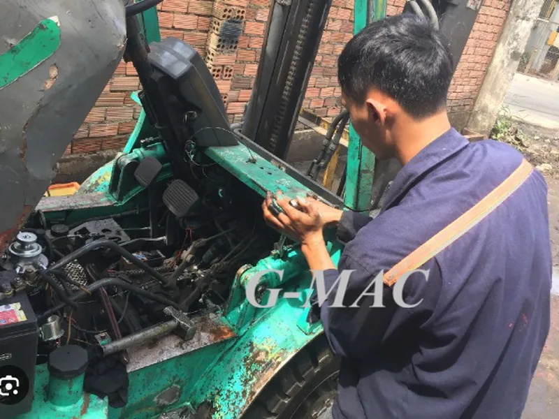 Dịch vụ sửa chữa xe nâng giá rẻ uy tín