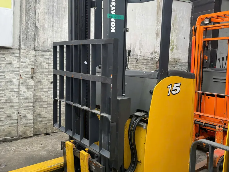 Xe nâng đứng lái Nhật Bản cũ giá rẻ