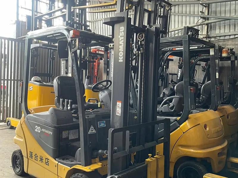 Xe nâng Nhật Bản chạy điện Komatsu cũ