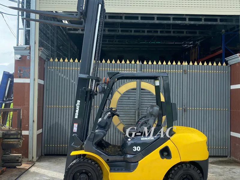 Xe nâng dầu Komatsu qua sử dụng