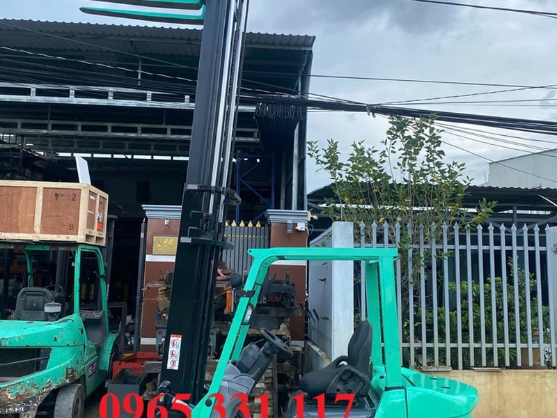 Xe nâng hàng Nhật Bản