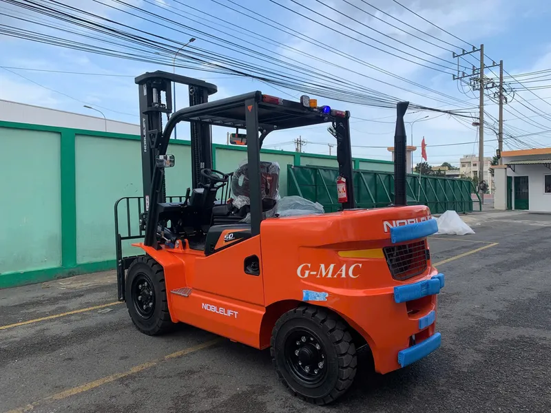 Xe nâng dầu mới động cơ Nhật Bản giá rẻ