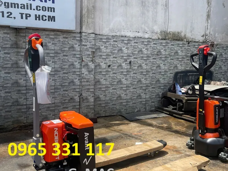 Xe nâng tay điện Trung Quốc