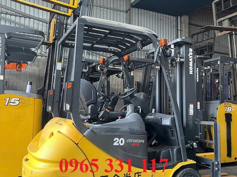 Xe nâng điện Nhật nguyên bản