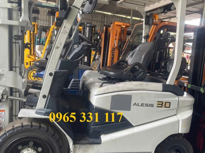 Mua xe nâng điện cũ sạc nhanh