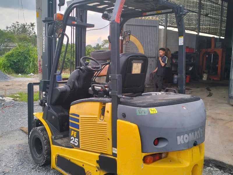 Xe nâng điện Nhật đã qua sử dụng giá rẻ