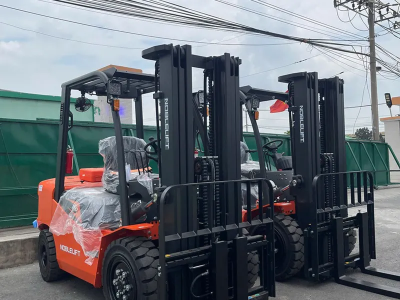 Xe nâng điện giá rẻ