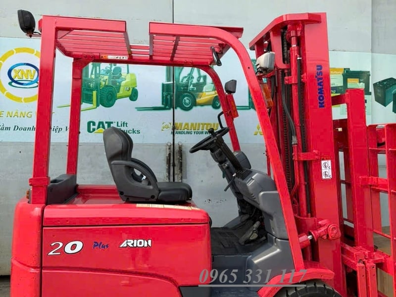 Xe nâng điện Nhật ngồi lái qua sử dụng
