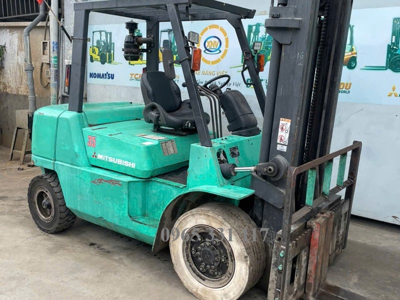  Xe nâng máy Nhật giá tốt