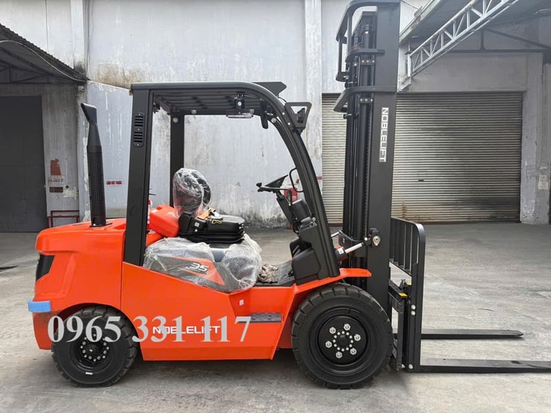 Xe nâng điện mới nhập khẩu