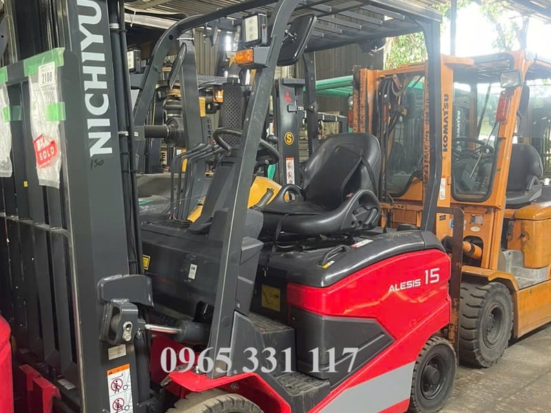 Xe nâng Nhật cũ điện giá rẻ HCM
