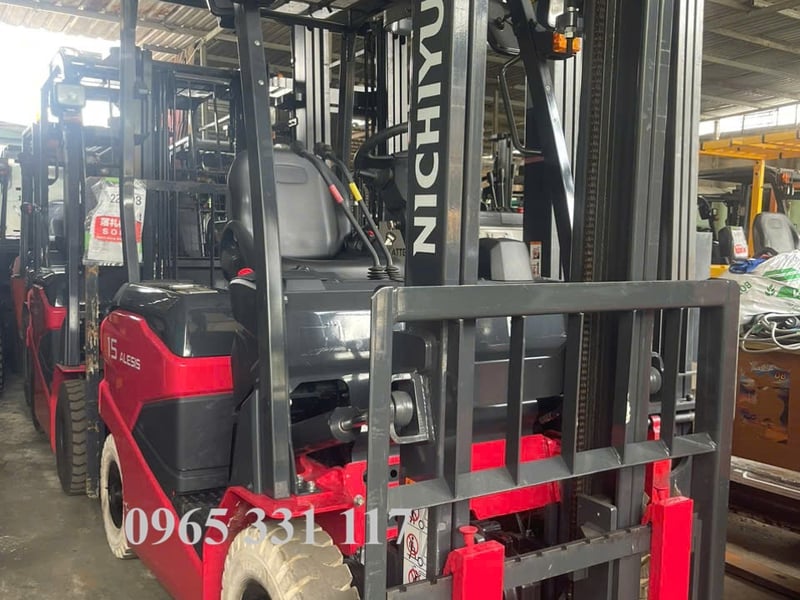 Mua xe nâng Nhật ngồi lái bãi giá rẻ 