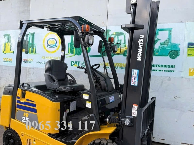 Xe nâng Nhật giá rẻ tại Việt Nam