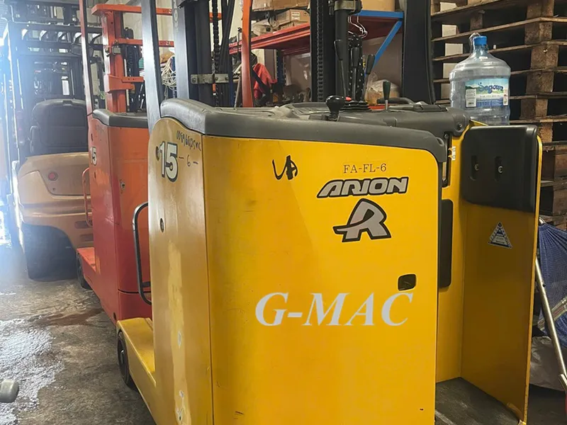 Xe nâng Nhật đứng lái điện cũ giá rẻ