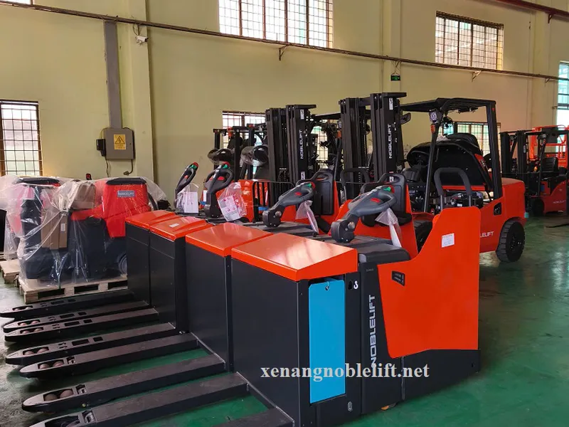 Xe nâng điện thấp kéo pallet