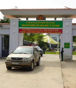 SÀI GÒN - CỬA KHẨU TÂN NAM