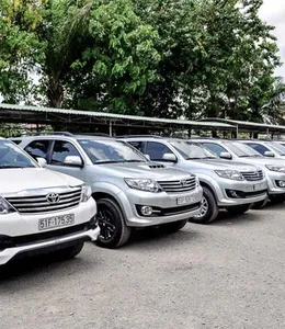 THUÊ XE 7 CHỖ CÓ TÀI XẾ GIÁ RẺ