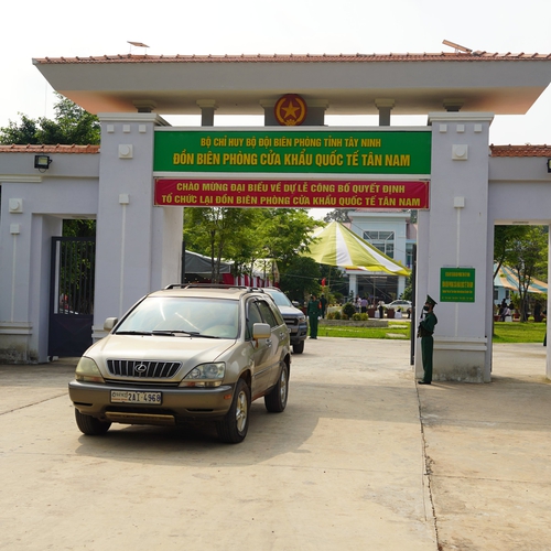 SÂN BAY <=> CỬA KHẨU TÂN NAM