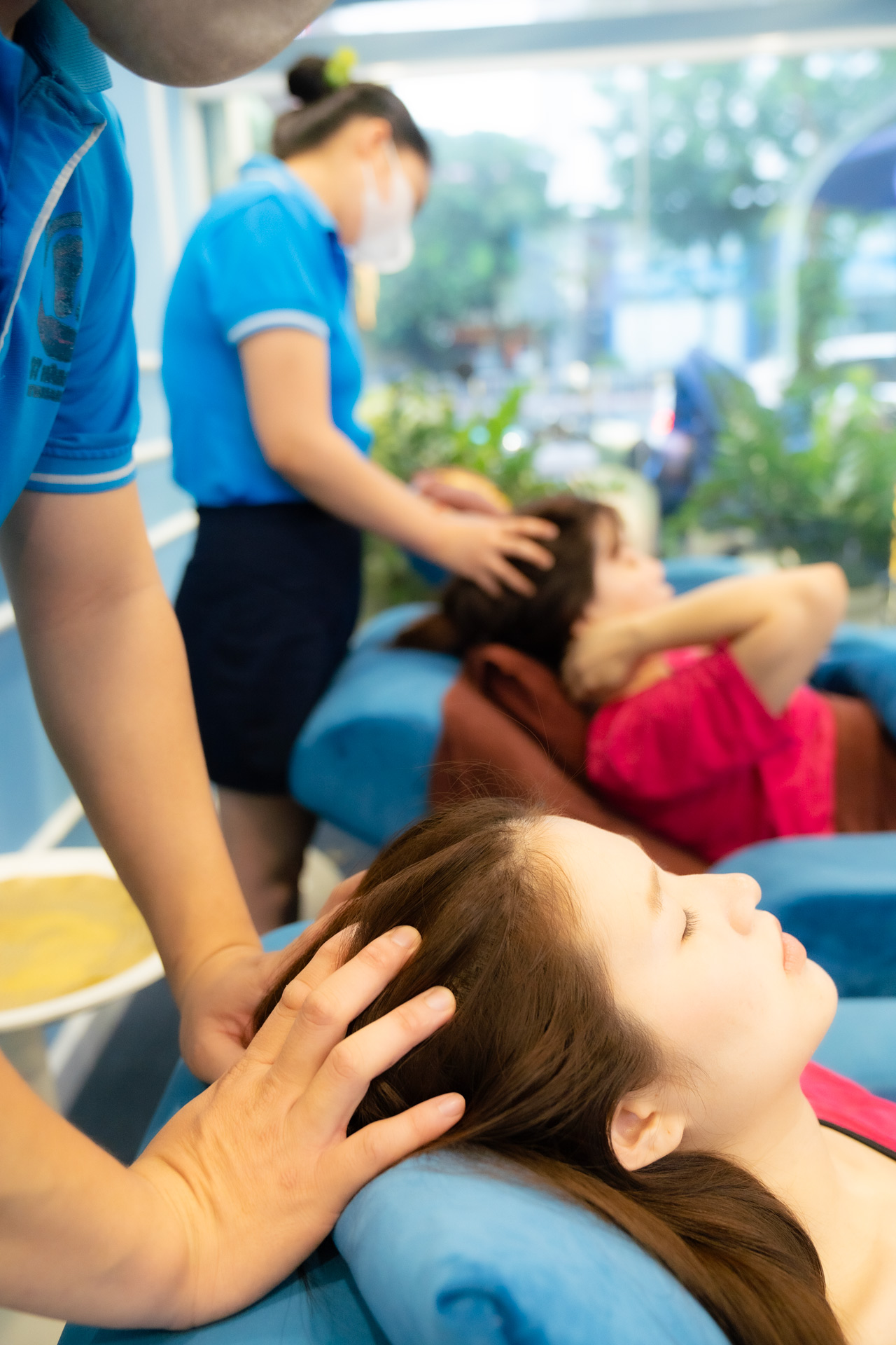 Liệu pháp bấm huyệt da đầu