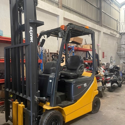 Xe nâng điện 1,5 tấn