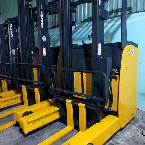 Xe nâng điện đứng lái Reach Truck