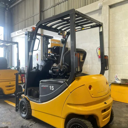 Xe nâng điện Komatsu 1,5 tấn 2016 Cao 3 mét